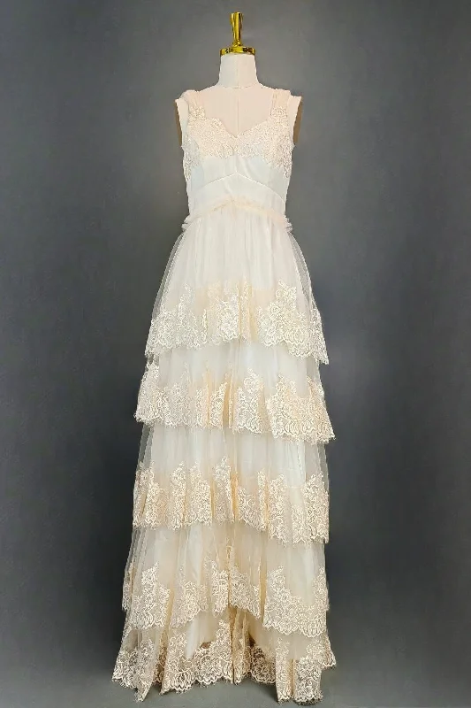 Champagne Lace Prom Dresses A-line V-neck Elegant Evening Dresses