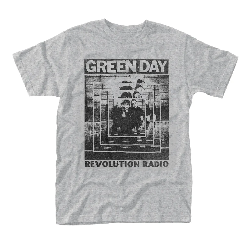 Green Day Unisex T-shirt: Power Shot Collared Crew Neck Turtle Neck